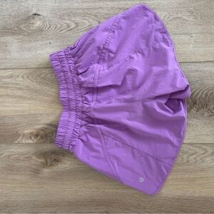Lululemon Athletica Hottie Hot Hi-Ri Women's Purple shorts